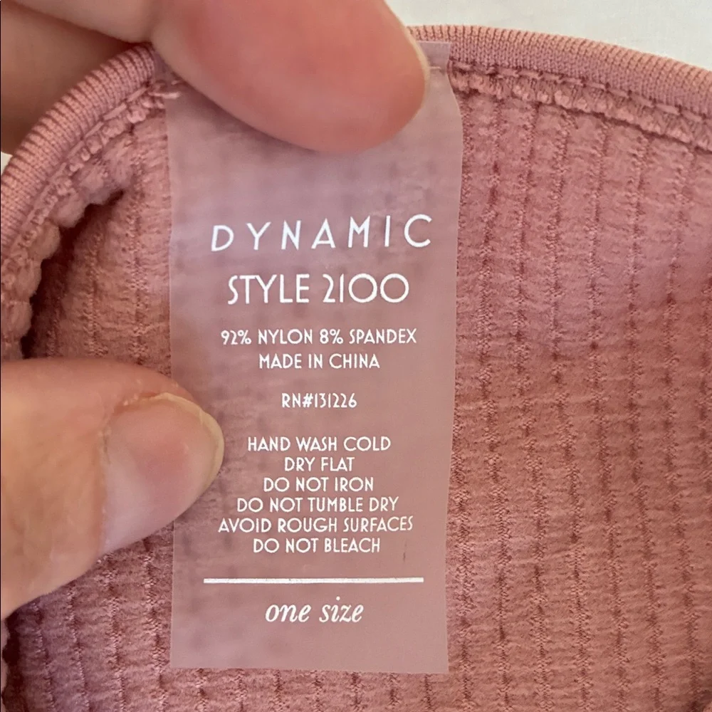 Dynamic Ribbed Halter Top - Picture 3 of 3